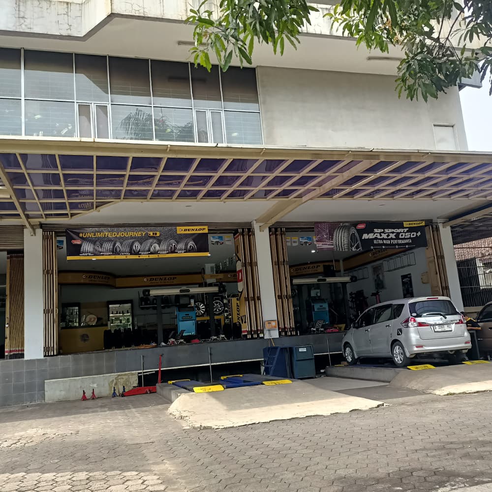 SEJAHTERA TYRE CENTER Thumbnail