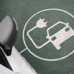 Tips Perawatan Ban Mobil EV yang Benar Thumbnail