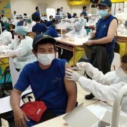 PT SUMI RUBBER INDONESIA HOLDS SECOND DOSAGE OF VACCINATION FOR EMPLOYEES Thumbnail