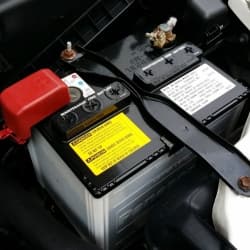 Mari Kenali Beragam Jenis Aki Mobil Thumbnail